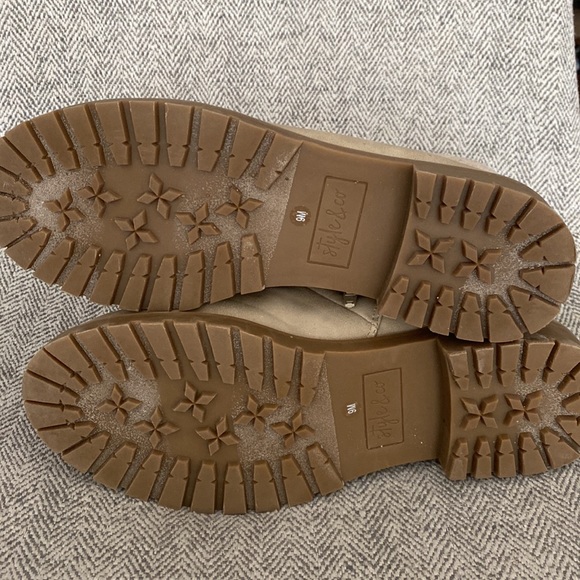 Style & Co Maariah Lace-up Lug Sole Booties - Picture 4 of 6